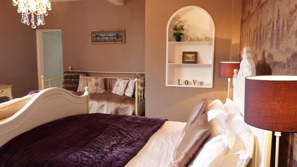 Little Mollington Hall Bilik gambar